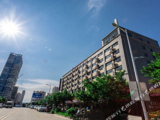 Qichen Hotel - carbon neutral hotel in Unknown City