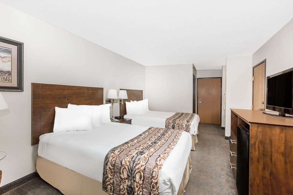 Baymont by Wyndham LeMars - photo 7