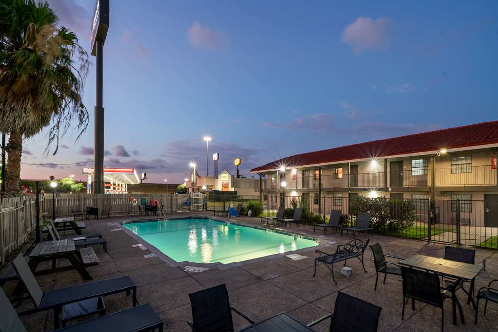 La Quinta Inn by Wyndham Corpus Christi North - photo 61