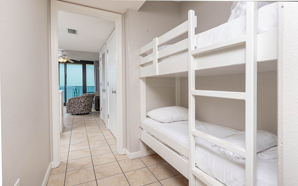 Phoenix All Suites West Hotel 1106 1 Bedroom Condo by Redawning - photo 5