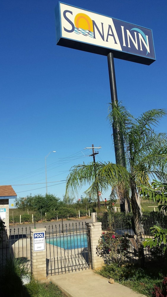 Sona Inn Dilley - photo 28