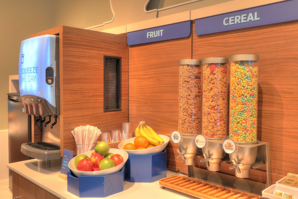 Holiday Inn Express Hotel & Suites Mobile Saraland by IHG - photo 67