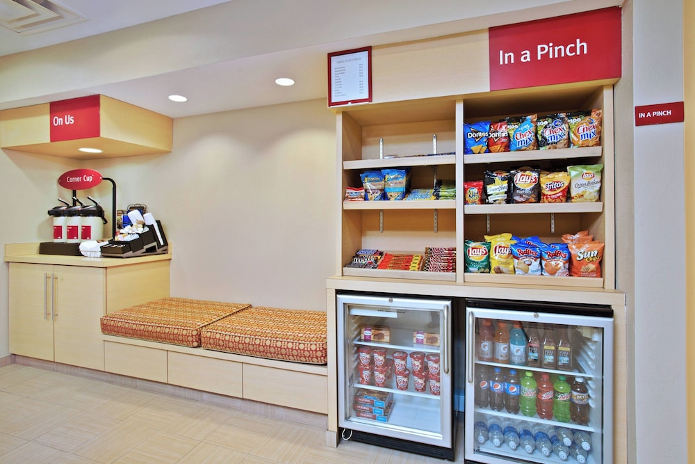 TownePlace Suites by Marriott Republic Airport Long Island - photo 22