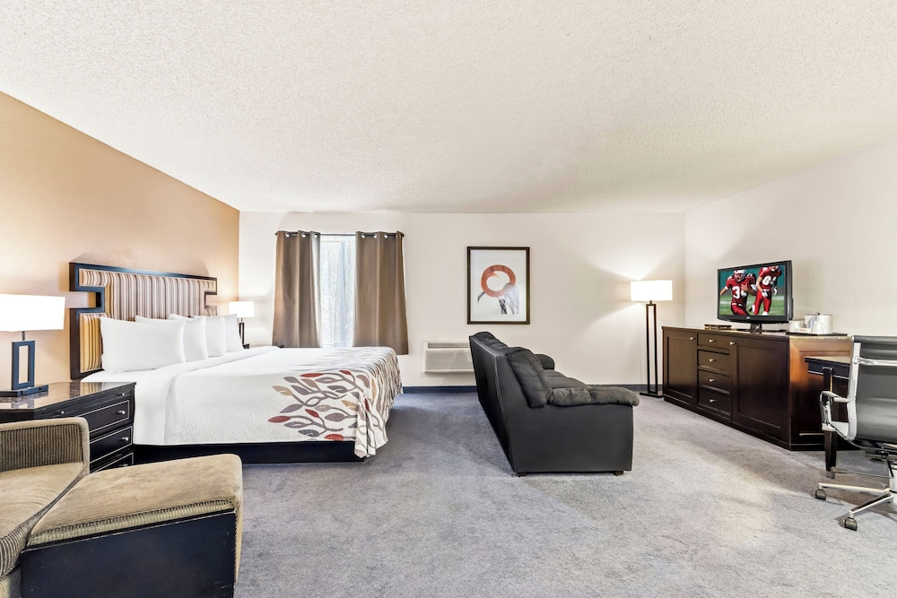 Red Roof Inn Ridgecrest - photo 13
