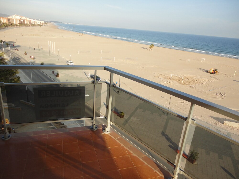 Monteixo 5A - carbon neutral hotel in Torredembarra