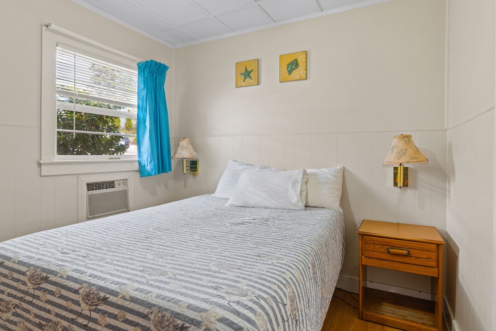 Beach Motel & Suites - photo 5