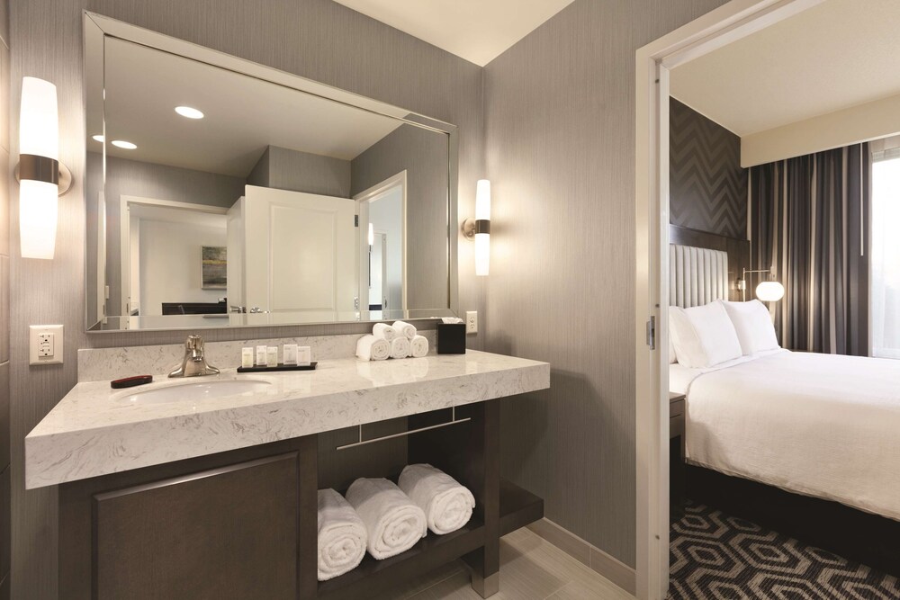Embassy Suites Portland Hillsboro Oregon - photo 26