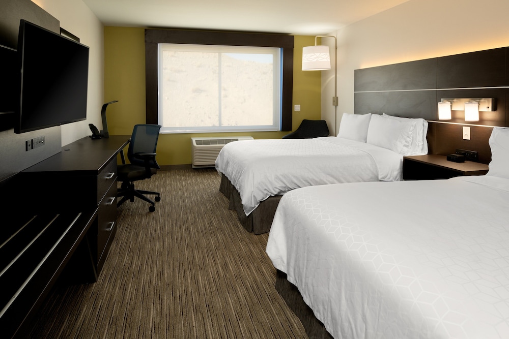 Holiday Inn Express & Suites Bullhead City by IHG - photo 8
