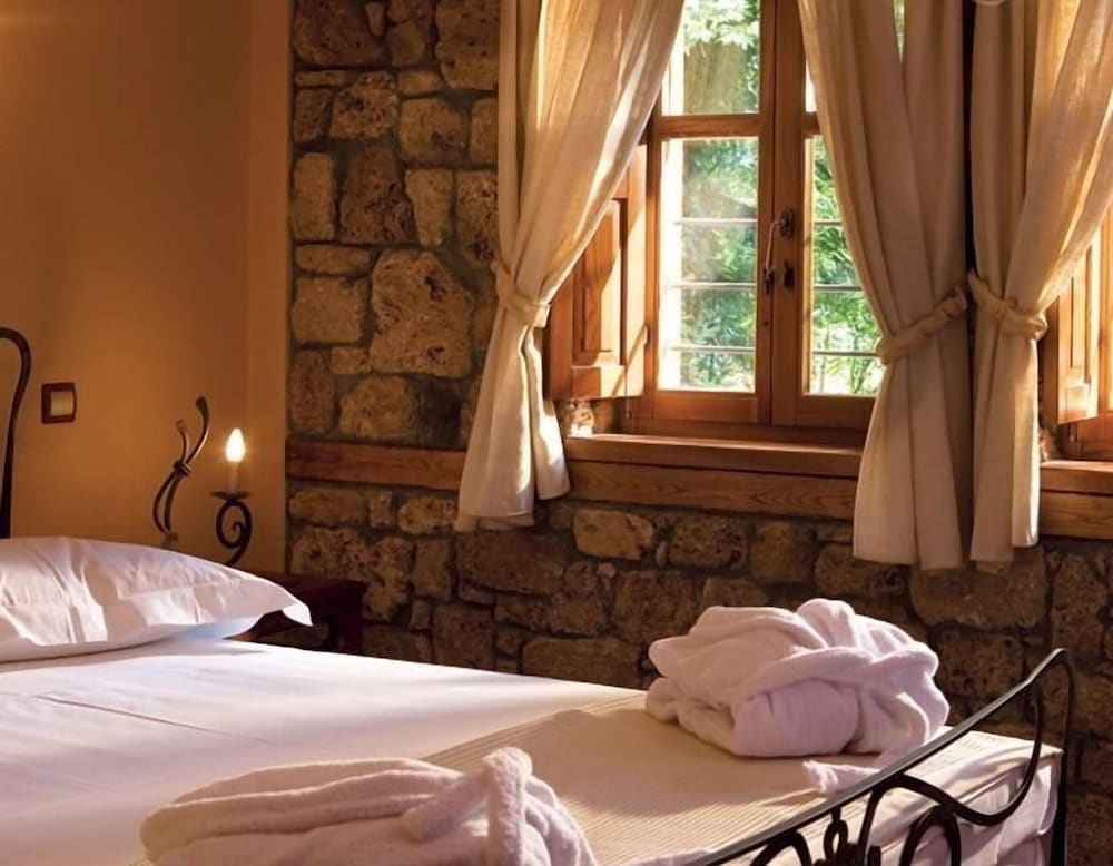 Roes Suites — Loutraki — photo 4