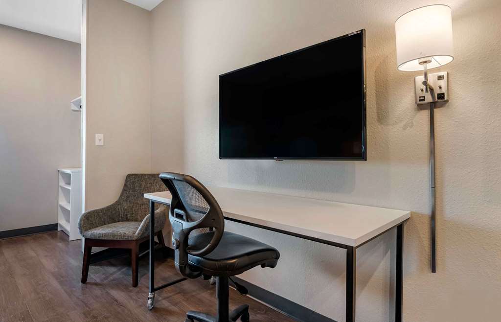 Extended Stay America Premier Suites Tampa Gibsonton Rivervi - photo 48