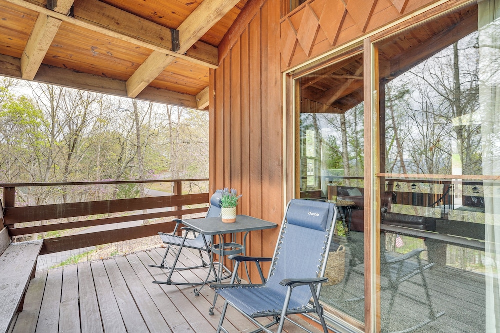 Treehouse style Cabin 1 Mi to Massanutten Resort - photo 16