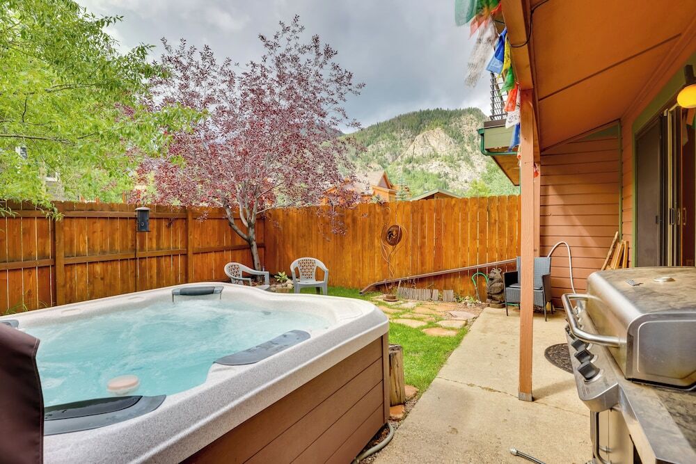 2 Mi To Ski Resort Mountain Home with Hot Tub - photo 10