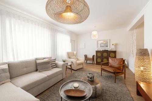 SeaBreeze Residence — 4-Star Luxury Hotel in Atouguia Da Baleia, Portugal