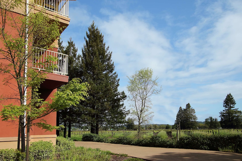 Hilton Garden Inn Sonoma County Airport - photo 41