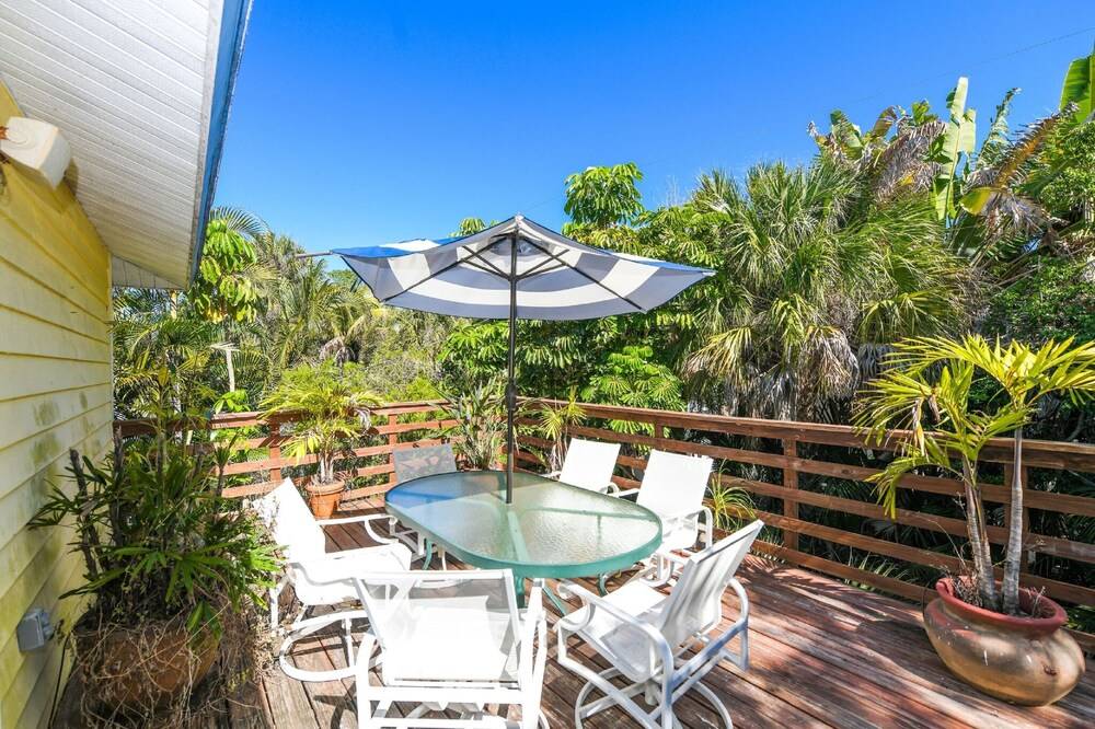 Banana Cabana and Cottage - photo 32