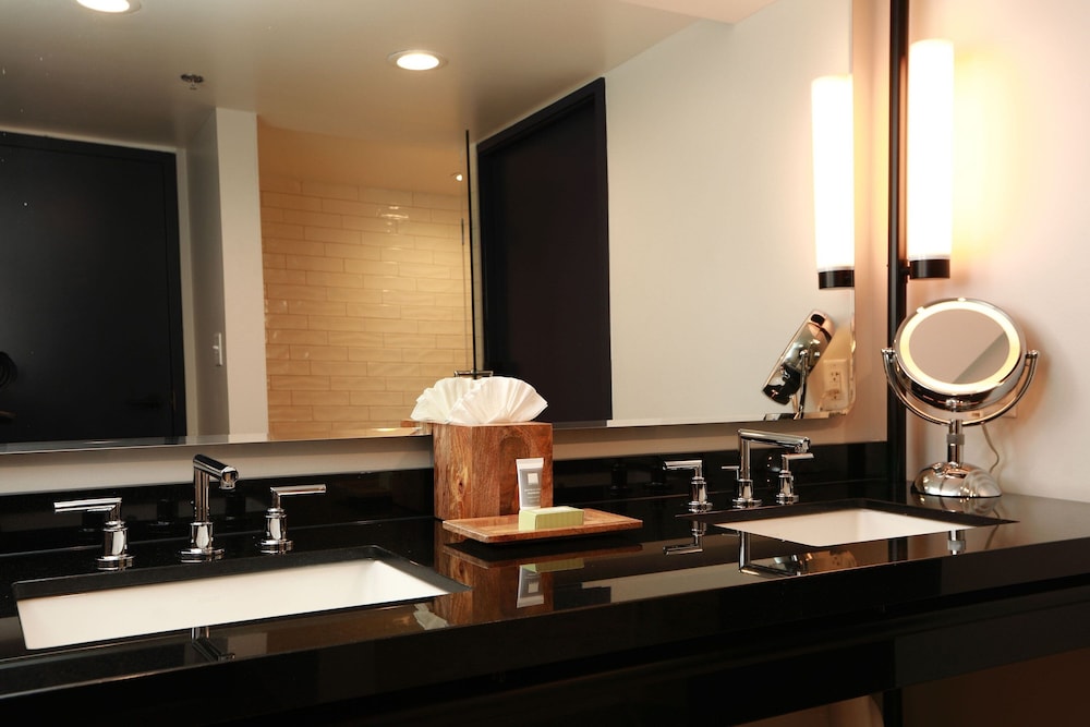 The Beeman Hotel - photo 11
