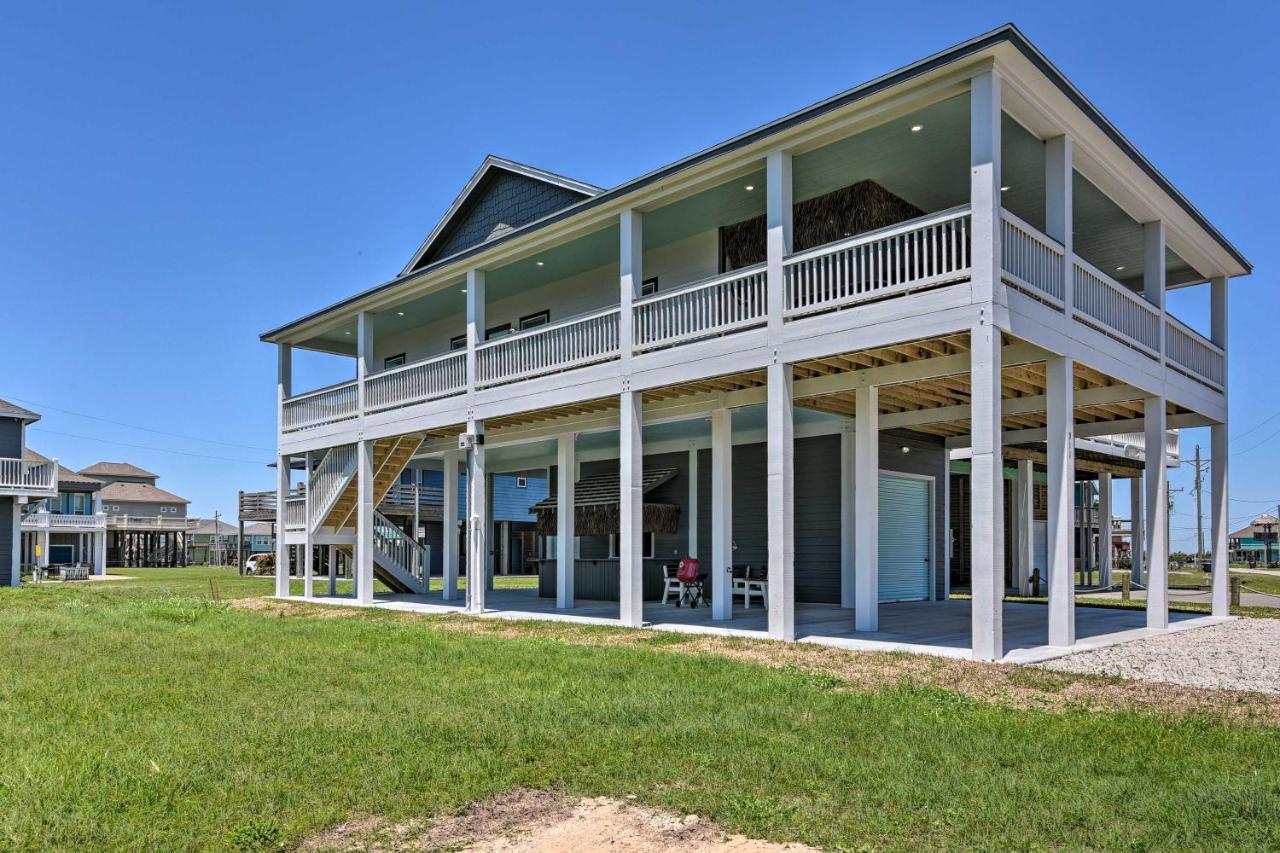 Steps to Coast Bolivar Peninsula Beach House — 4-Star Luxury Hotel in Bolivar Peninsula, United States