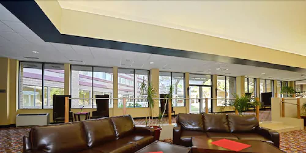 Causeway Bay Hotel - photo 4