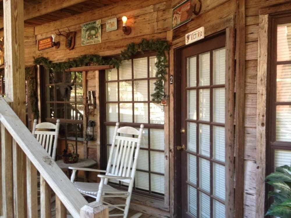 Bluebonnet Inn - featured photo
