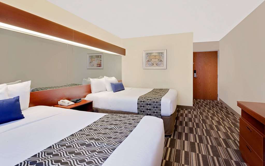 Microtel Inn & Suites by Wyndham Middletown - photo 11
