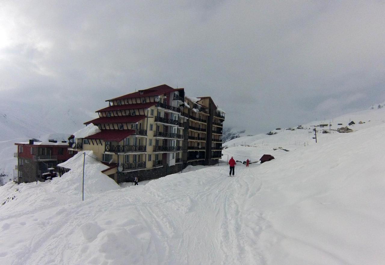 Mountain Cricket Chalets and Apartments Gudauri