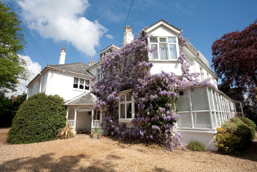 Fines Bayliwick Hotel — Bracknell