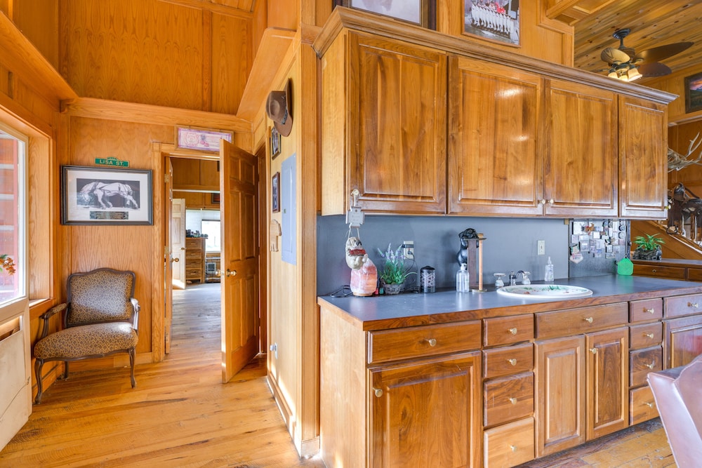 Salmon Vacation Rental w Mountain Views - photo 6