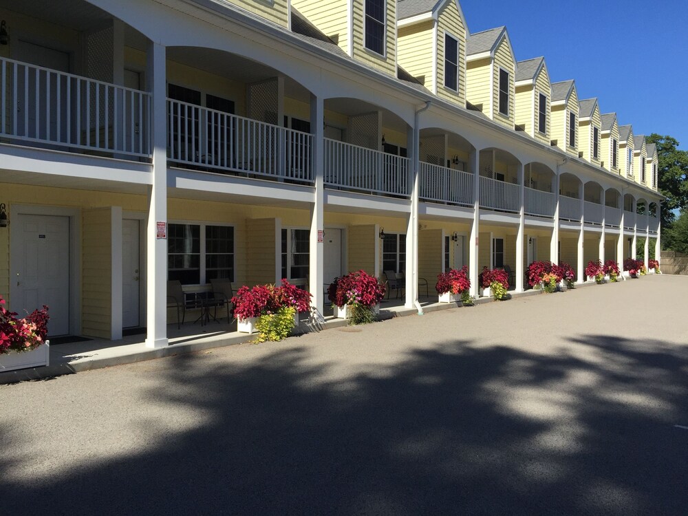The Admiral's Inn Resort - photo 54