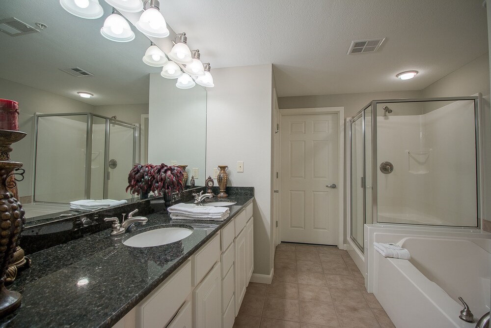 Legacy Towers Legacy I 207 - photo 10