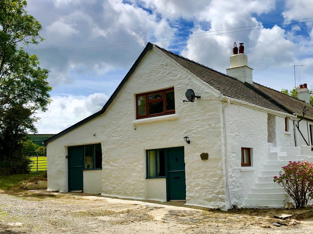 Little Barn Cottage — 4-Star Luxury Hotel in Newport, United Kingdom