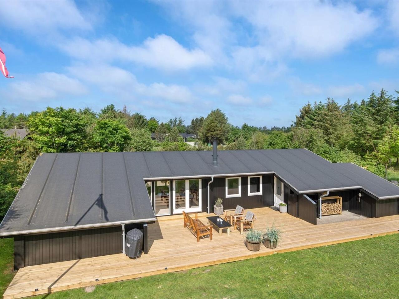 Holiday Home Skogh 600m from the sea by Interhome — 4-Star Luxury Hotel in Lokken, Denmark