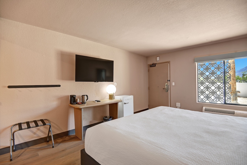 The Dunes Hotel - photo 19