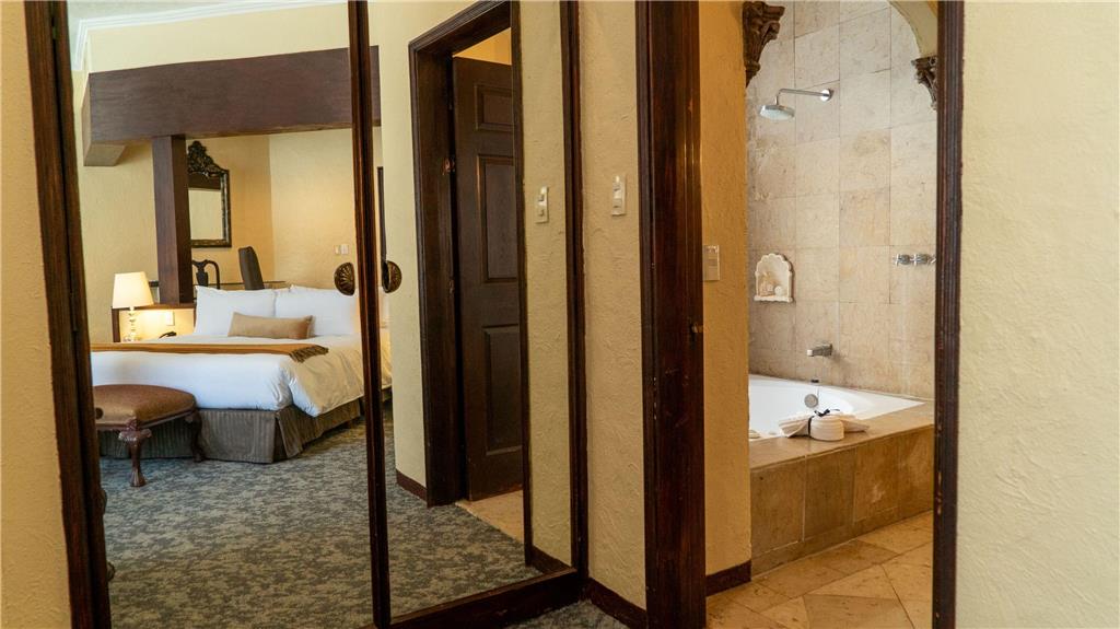 Governor Suite