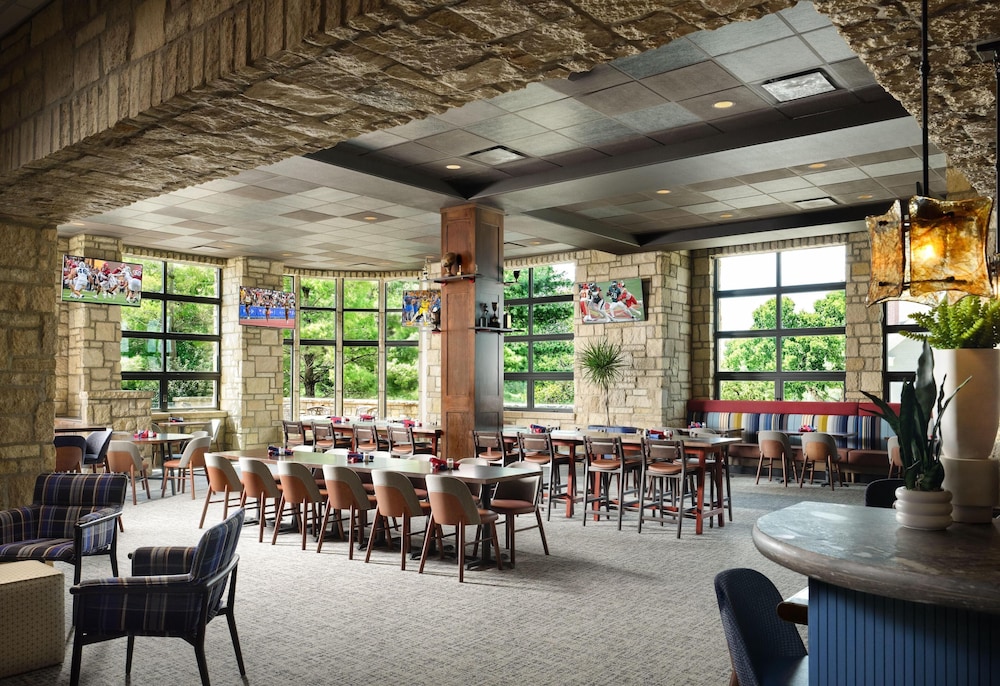 The Oread Lawrence Tapestry Collection by Hilton - photo 118