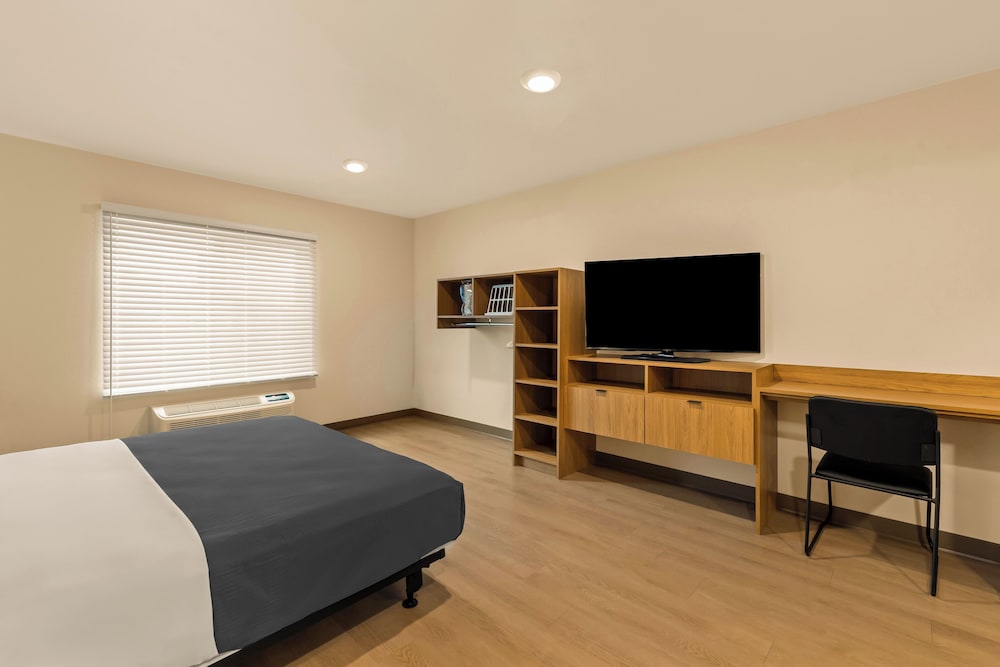 LivAway Suites Nashville Smyrna - photo 11