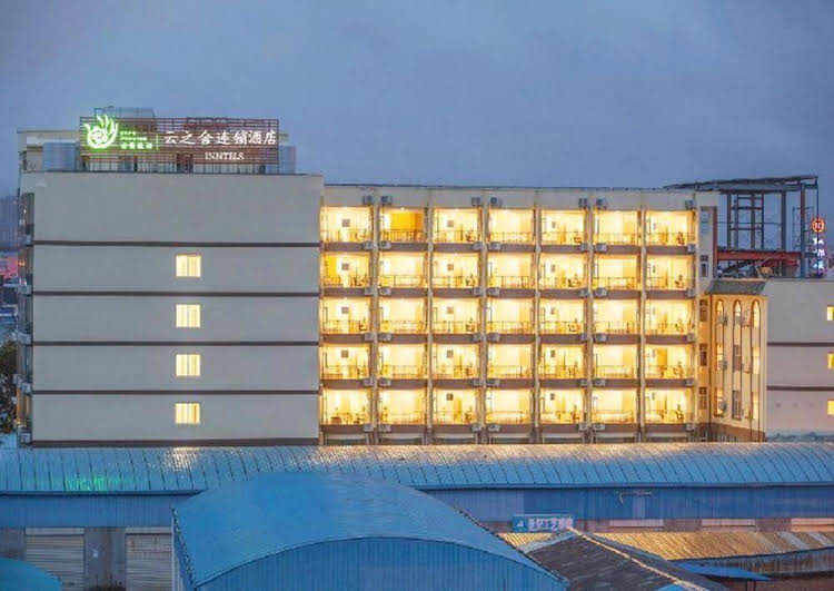 Yunzhishe Ancient Road Hotel - carbon neutral hotel in Tengyue