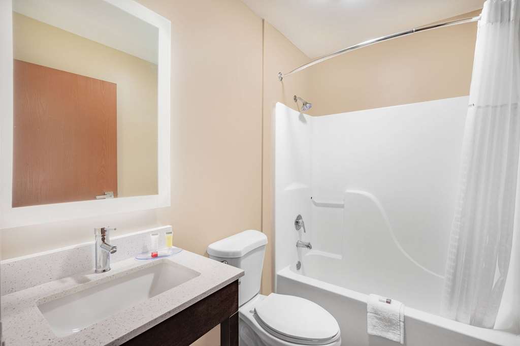 Super 8 by Wyndham Joliet - photo 22