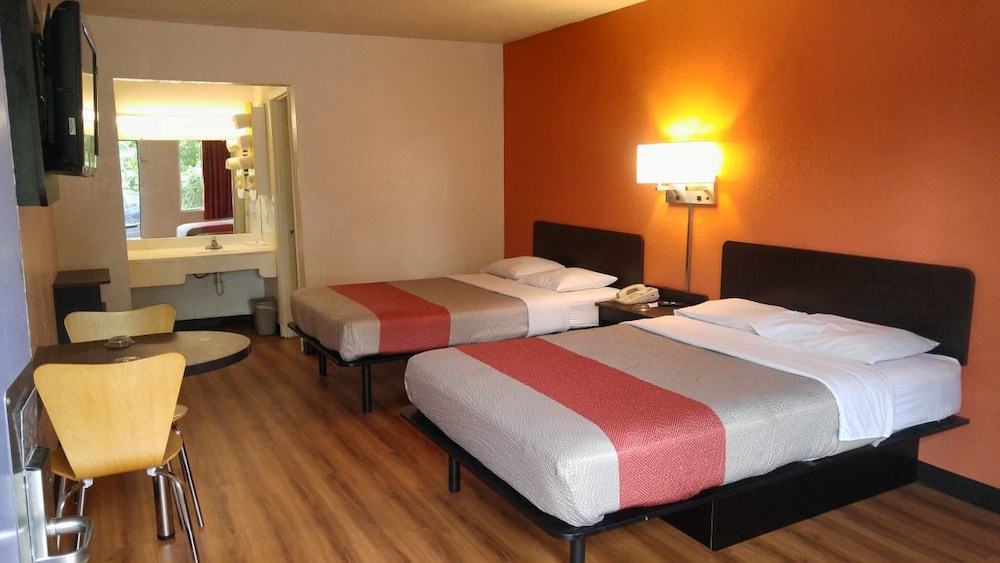 Stay 4 Less - photo 5