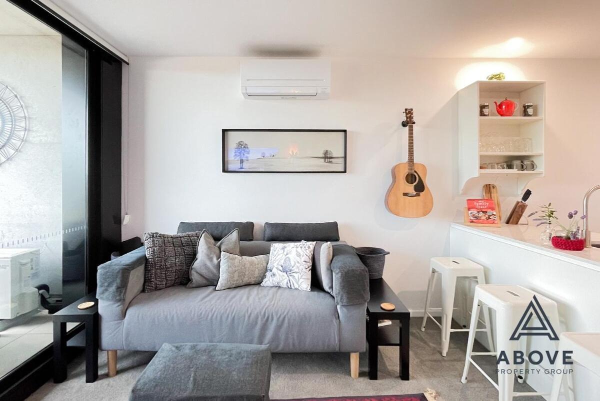 Luxurious Cozy 1 Bed FREE Carpark Gym Pool & Spa — 4-Star Luxury Hotel in Belconnen, Australia