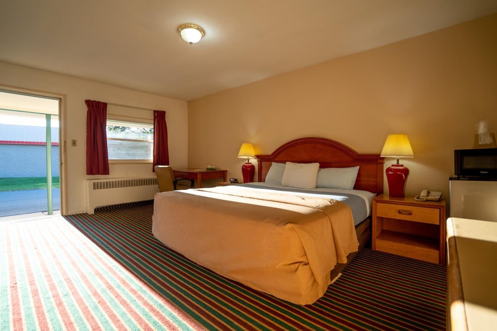 Mahoning Inn - photo 16