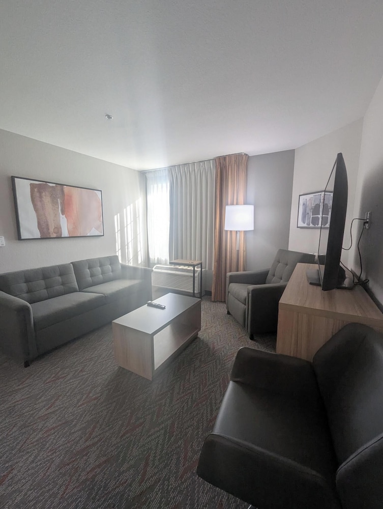Candlewood Suites Loveland by IHG - photo 21