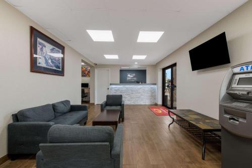 Days Inn Cheraw - photo 5