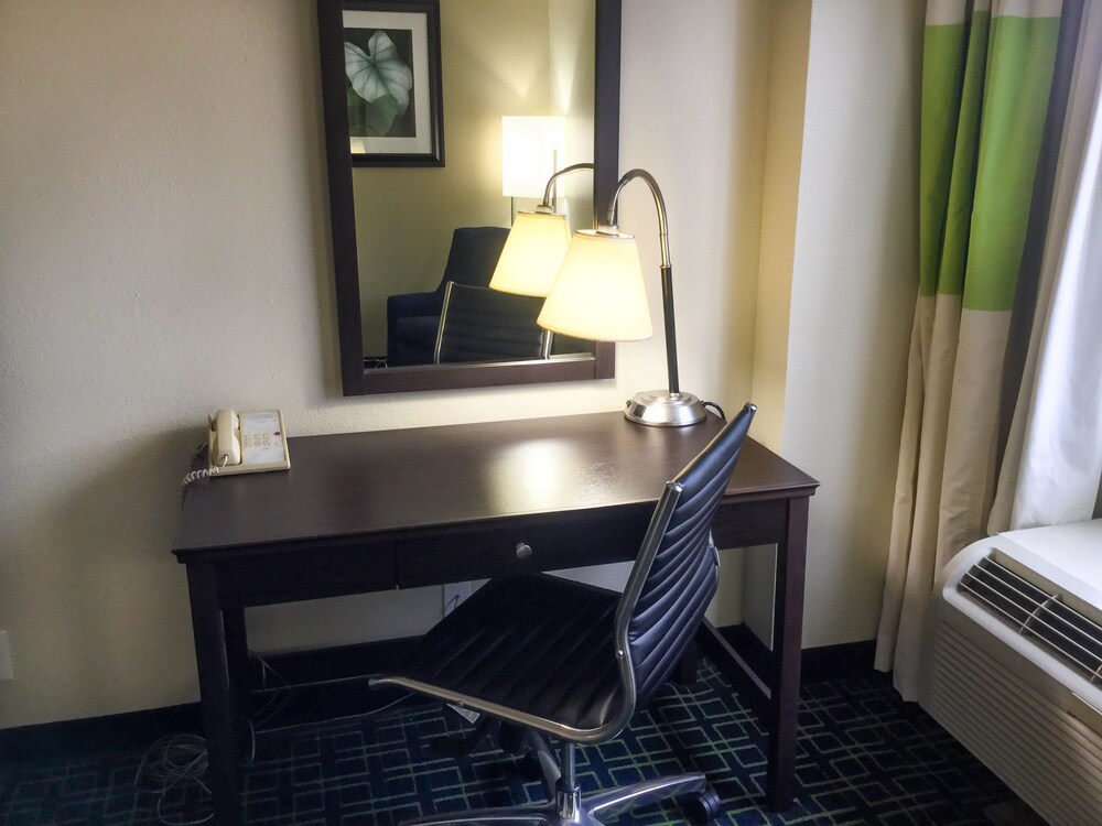 Best Western Charleston - photo 12