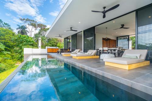 NEW Modern Luxury 3 suites pool Ojochal 100MBPS in Unknown City, Costa Rica