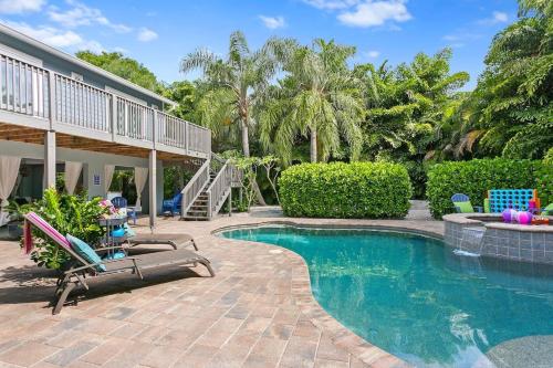 Family Paradise with Pool in Crystal Beach — hotel in Palm Harbor