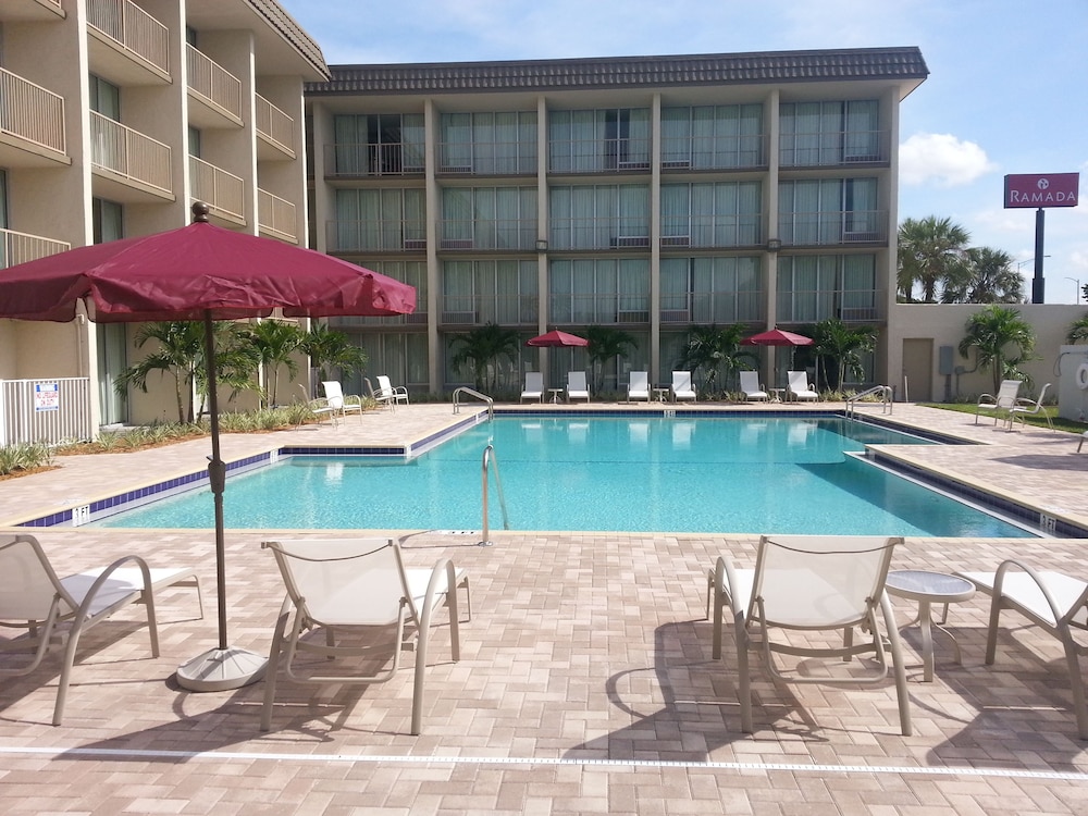 Ramada by Wyndham Hialeah Miami Airport North - photo 11