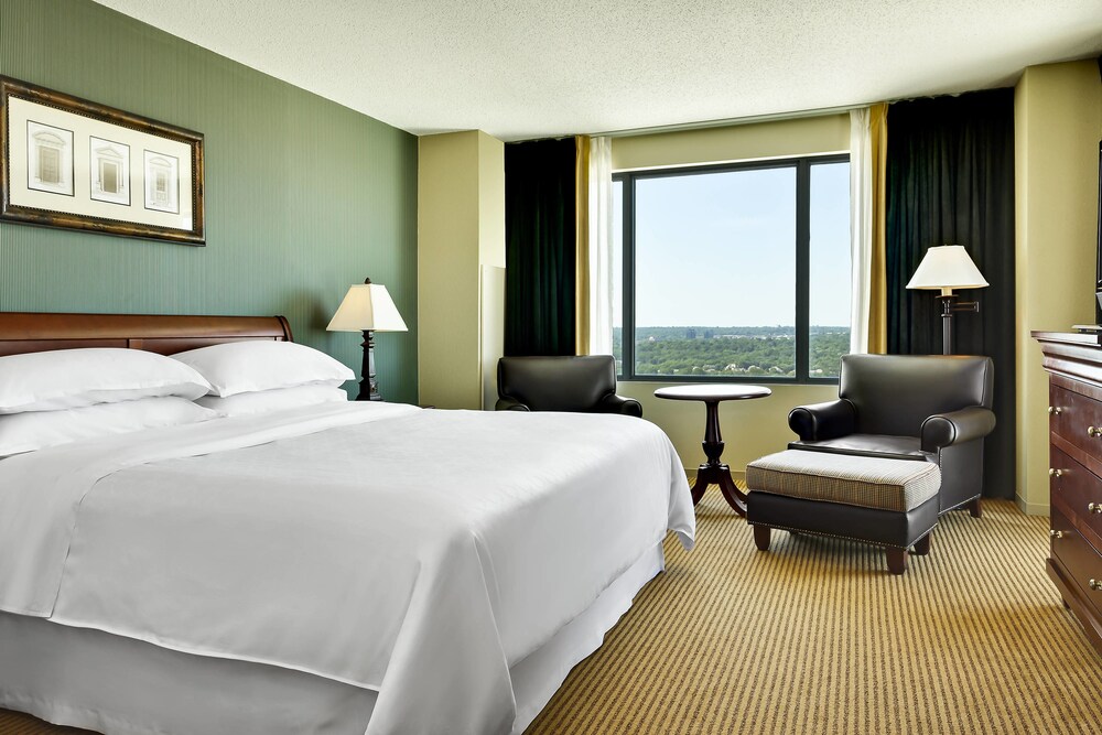 Sheraton Overland Park Hotel at the Convention Center - photo 5