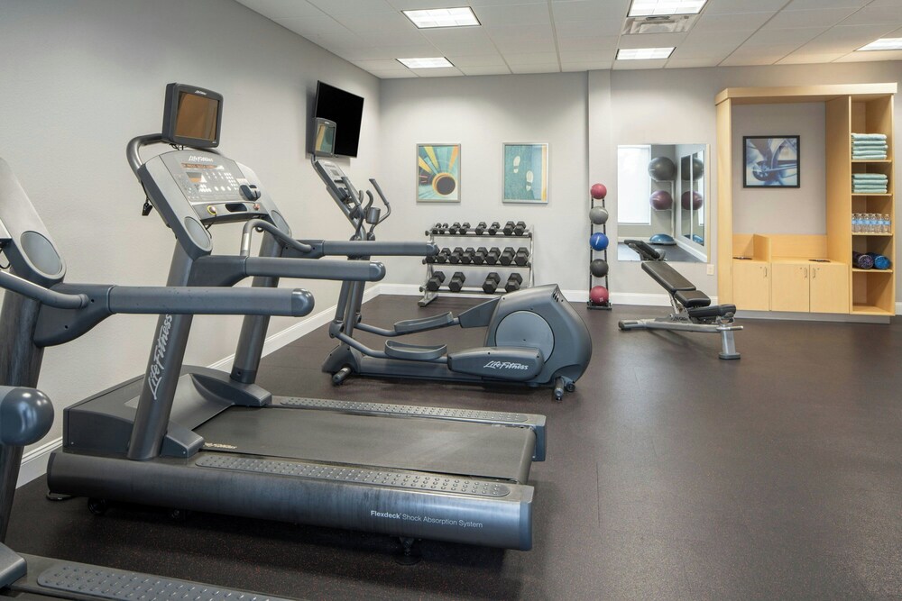 TownePlace Suites Huntsville West Redstone Gateway - photo 16