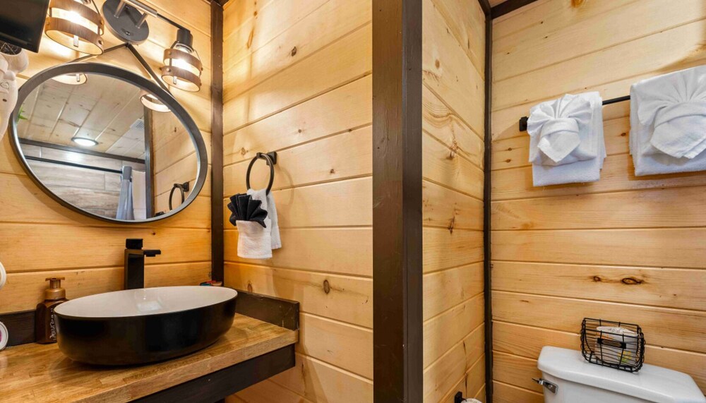 Hidden Gem Masterpiece By Ghosal Luxury Lodging - photo 38