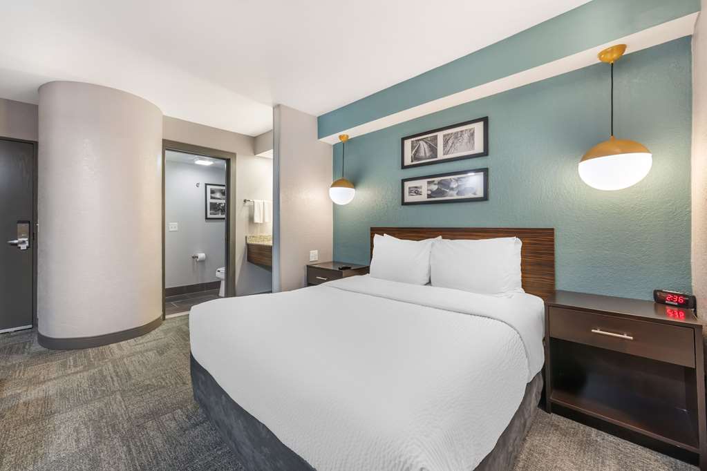 Sleep Inn Miami International Airport - photo 28